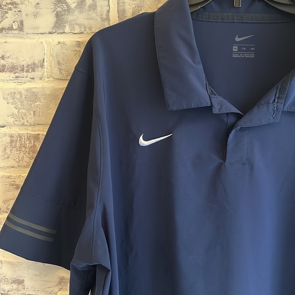 Nike Men’s Polo Short Sleeved Navy Golf Swoosh Lightweight Tee Size XXL - Picture 3 of 8